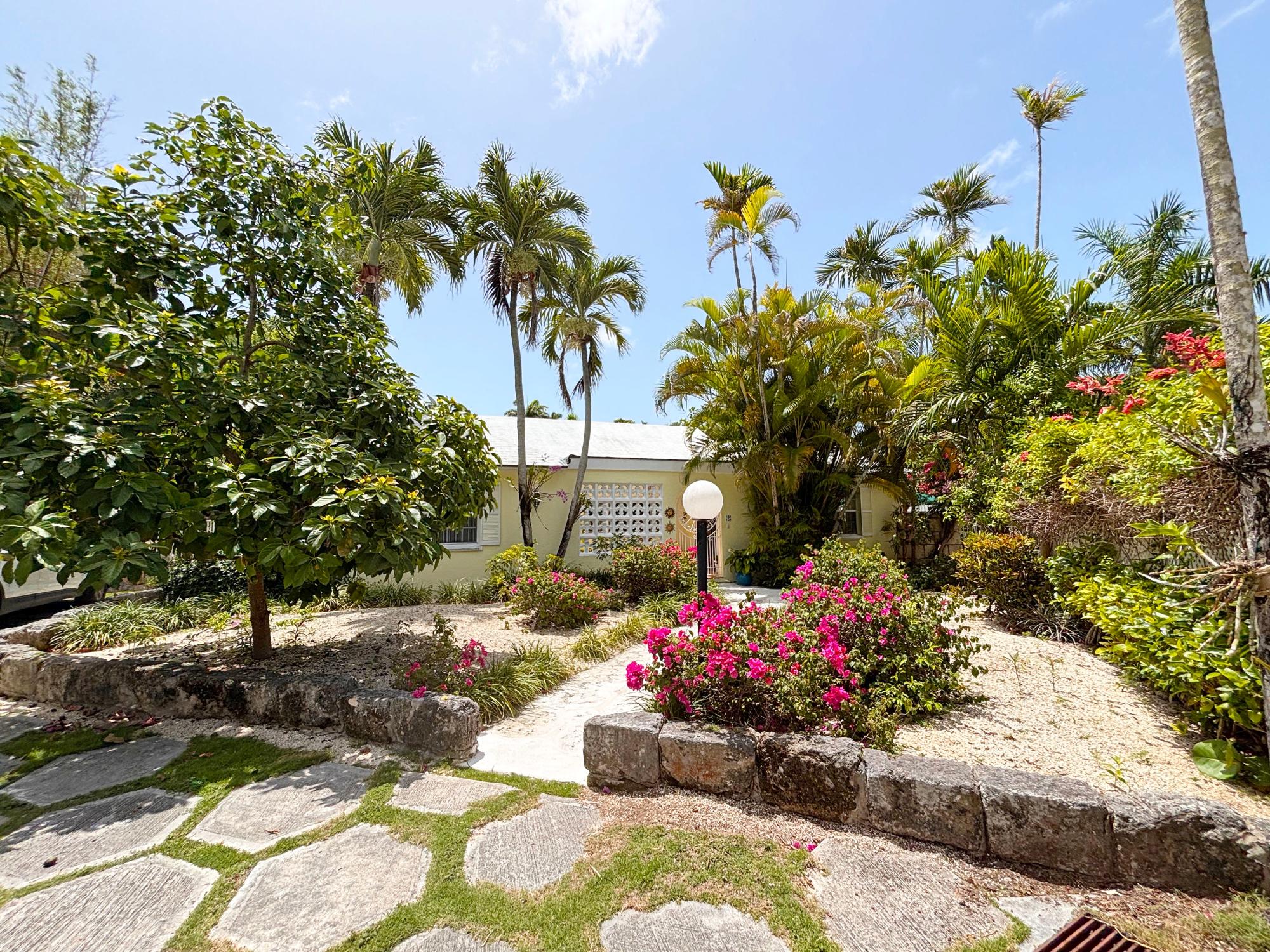 /listing-single-family-home-in-east-bay-street-76415.html from Coldwell Banker Bahamas Real Estate