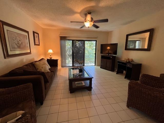 /listing-condo-in-paradise-island-76455.html from Coldwell Banker Bahamas Real Estate