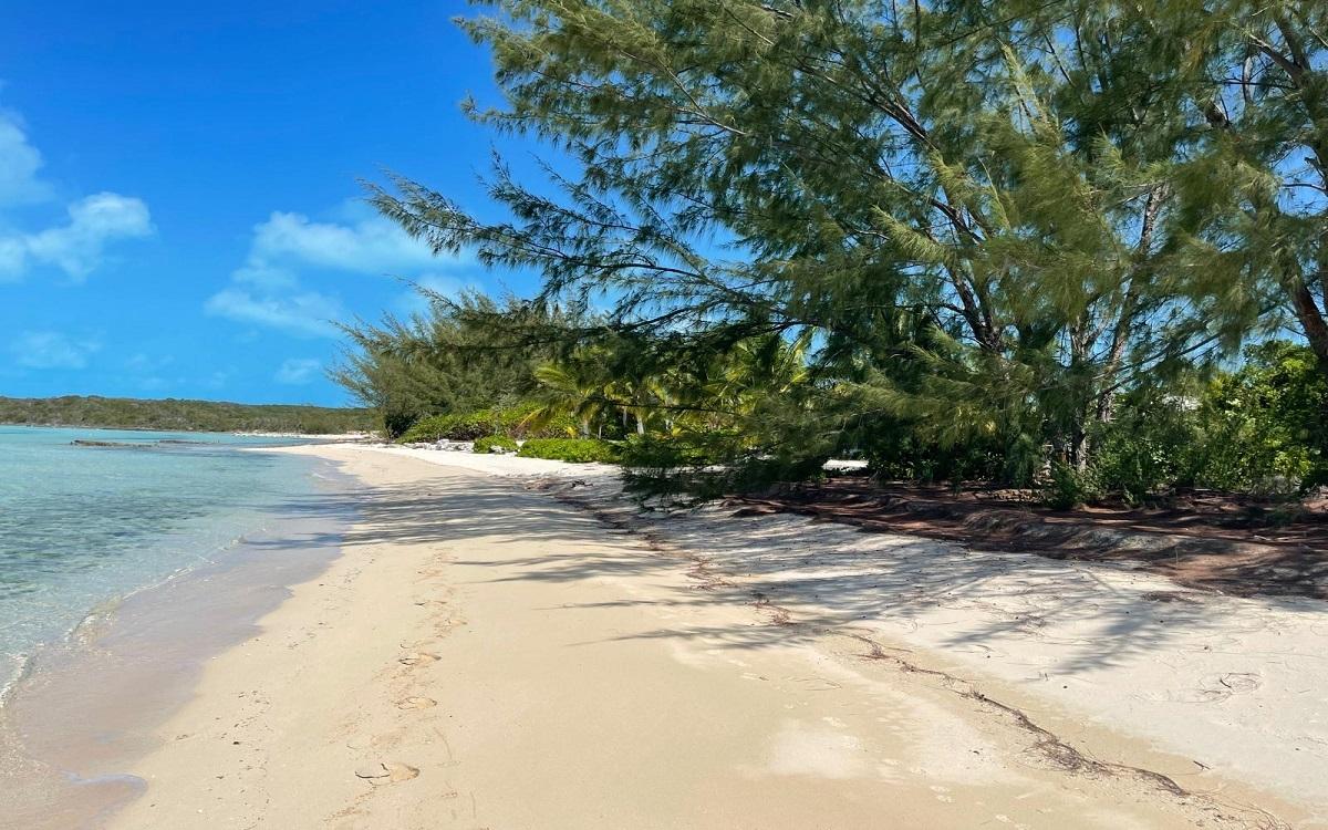 /listing-lots-acreage-in-wemyss-whymms-76963.html from Coldwell Banker Bahamas Real Estate