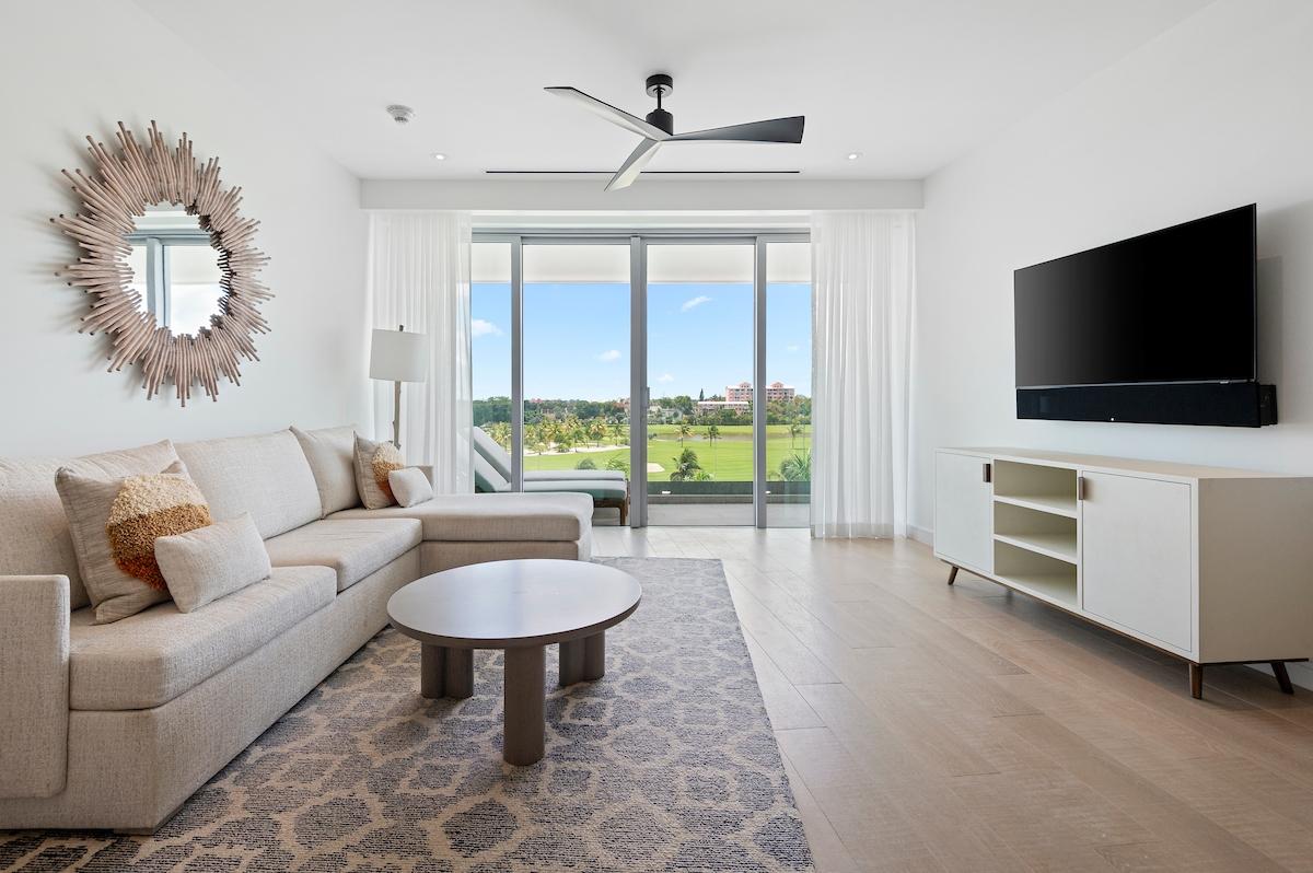/listing-condo-in-west-bay-street-76602.html from Coldwell Banker Bahamas Real Estate