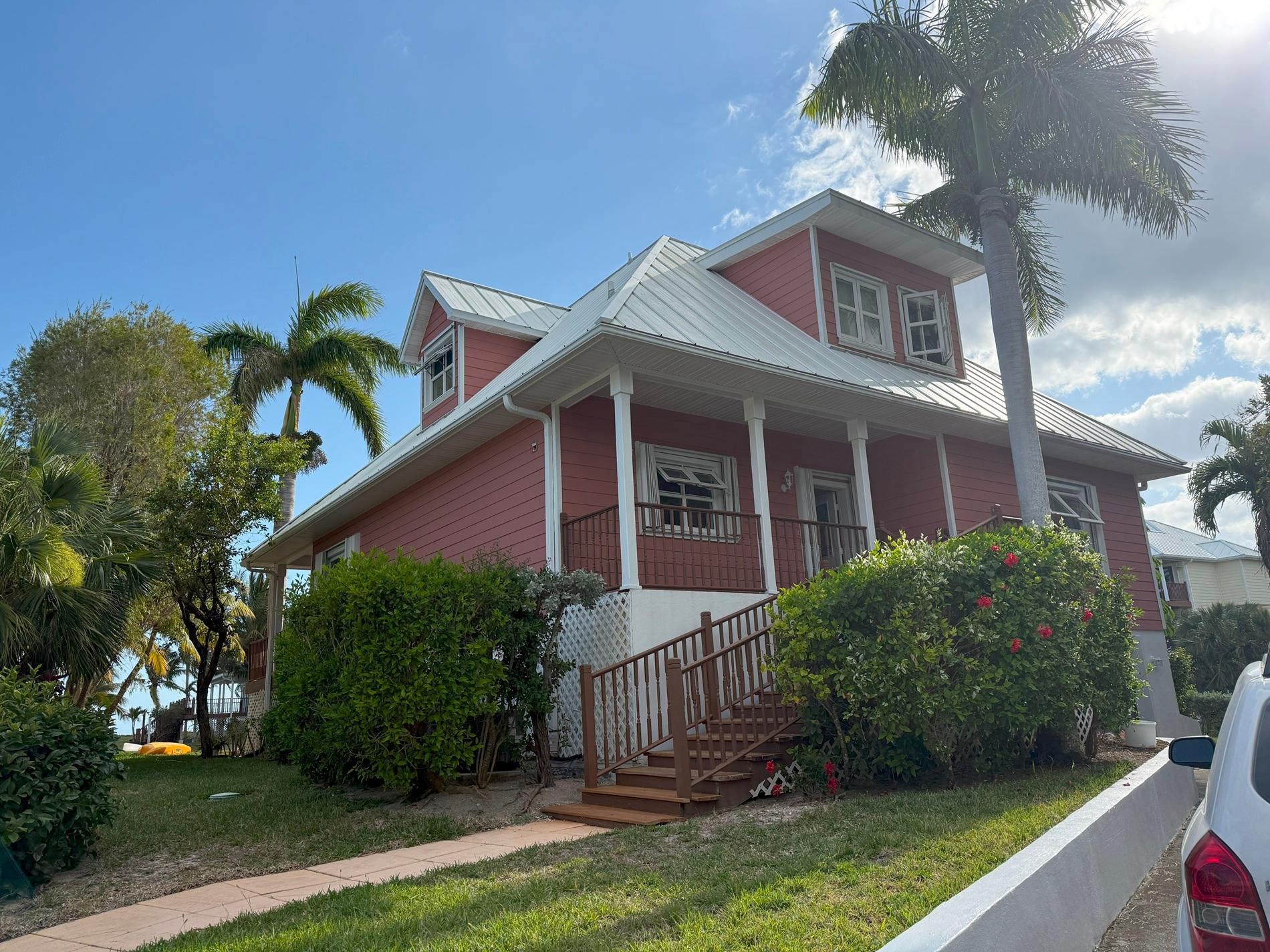 /listing-single-family-home-in-fortune-beach-76684.html from Coldwell Banker Bahamas Real Estate