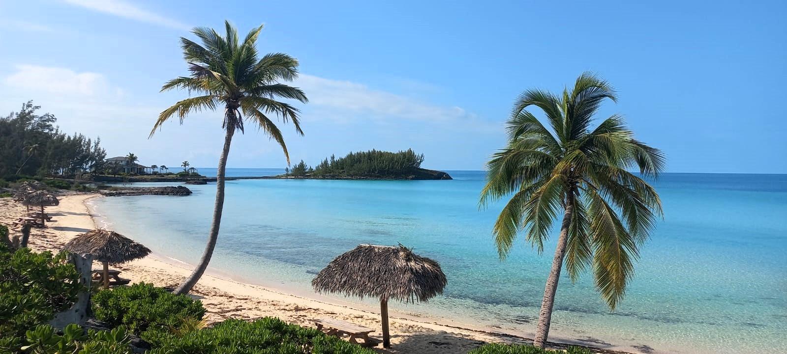 /listing-lots-acreage-in-rainbow-bay-76781.html from Coldwell Banker Bahamas Real Estate