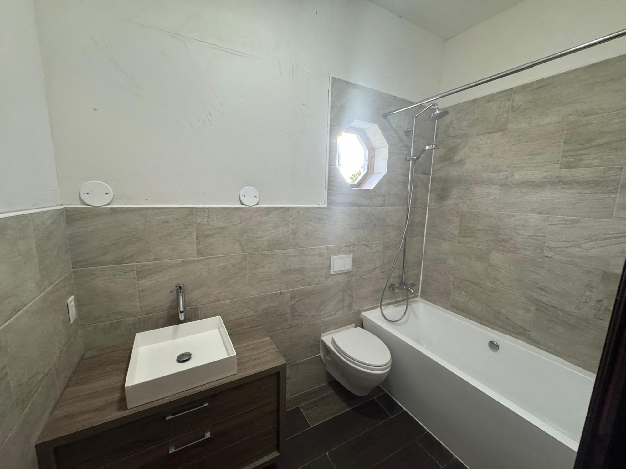 /listing-single-family-home-in-west-bay-street-76767.html from Coldwell Banker Bahamas Real Estate