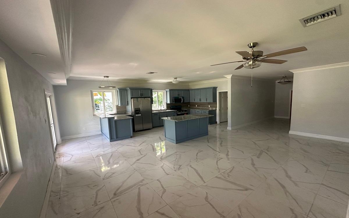 /listing-single-family-home-in-west-bay-street-76778.html from Coldwell Banker Bahamas Real Estate
