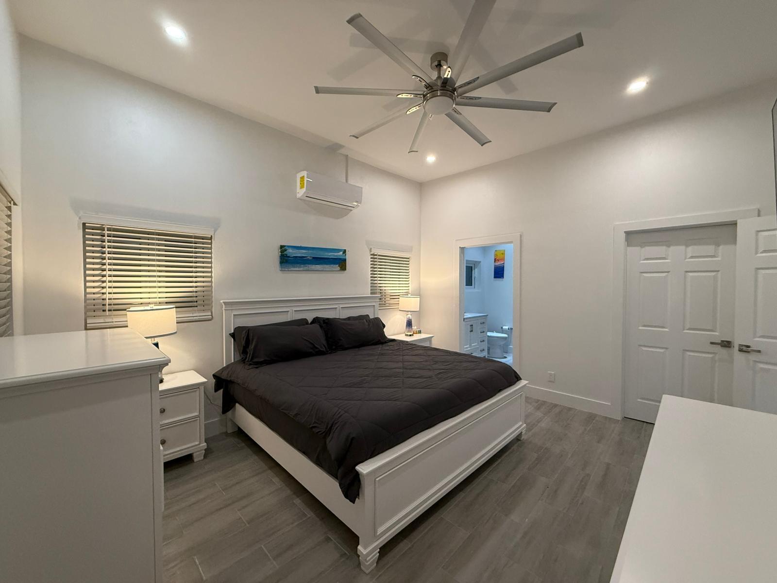 /listing-half-duplex-in-west-bay-street-76798.html from Coldwell Banker Bahamas Real Estate