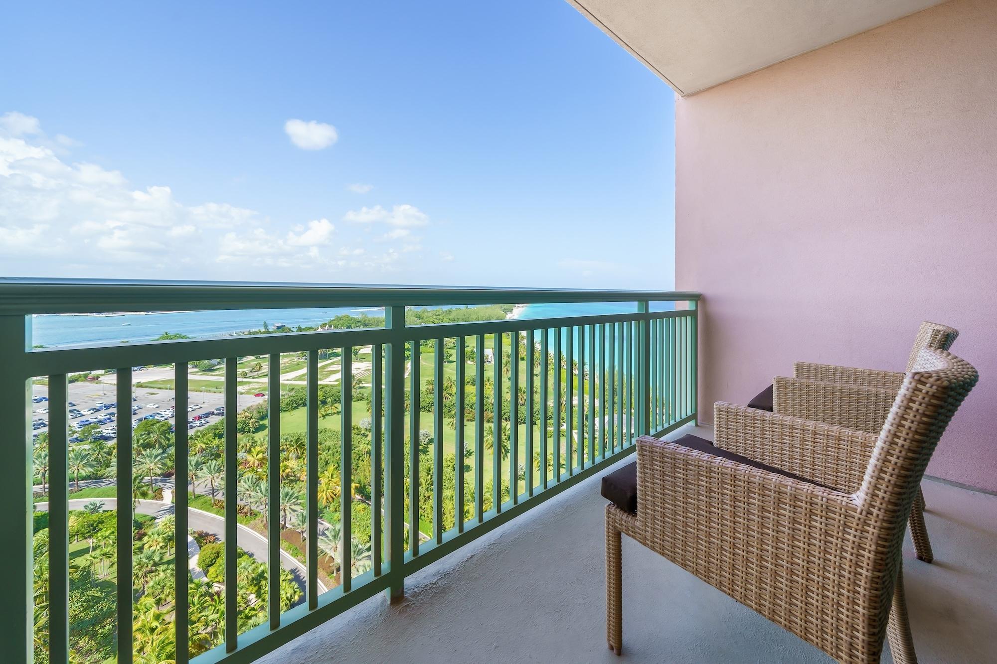 /listing-condo-in-paradise-island-76814.html from Coldwell Banker Bahamas Real Estate