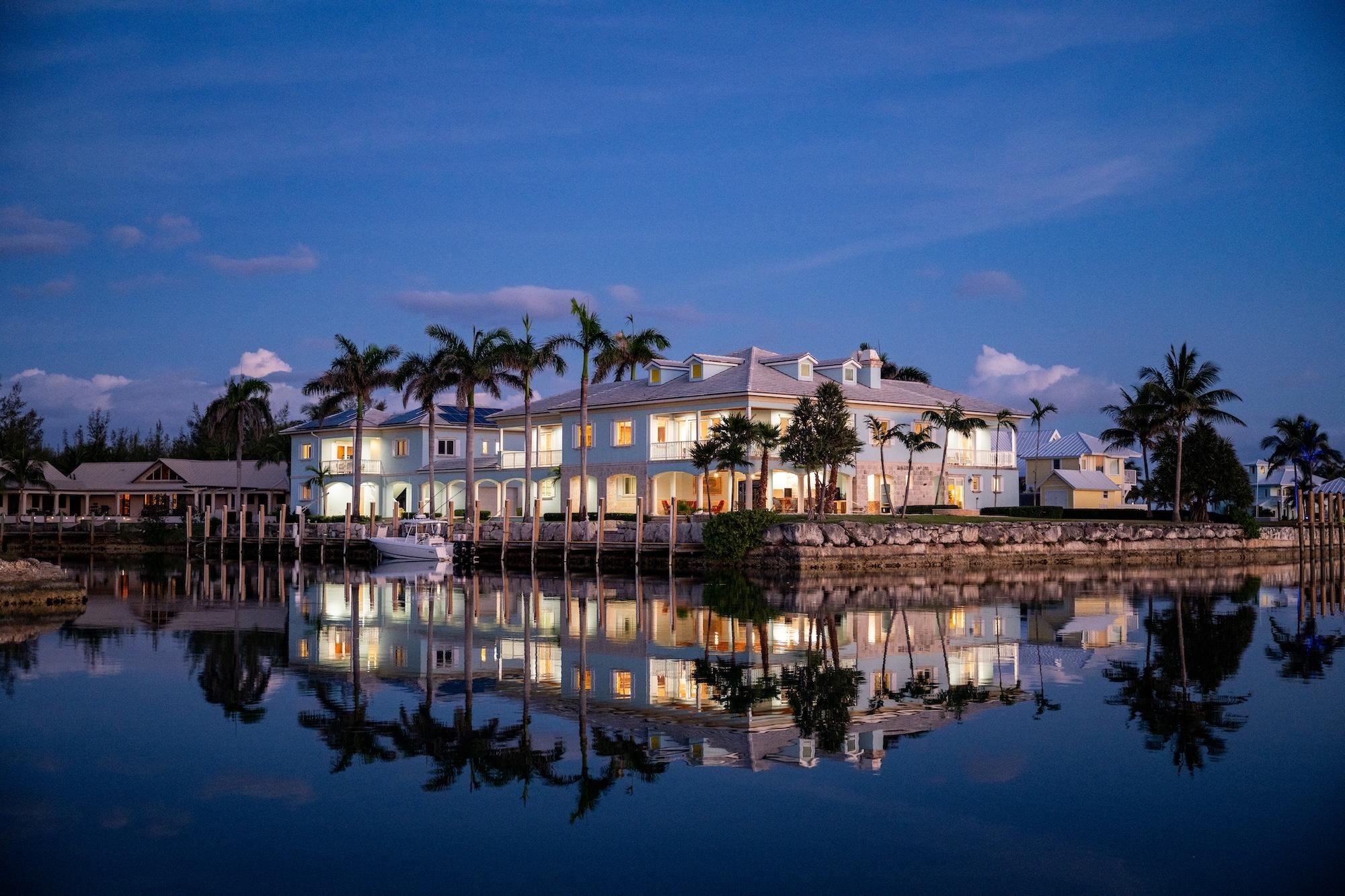 /listing-single-family-home-in-west-end-76896.html from Coldwell Banker Bahamas Real Estate