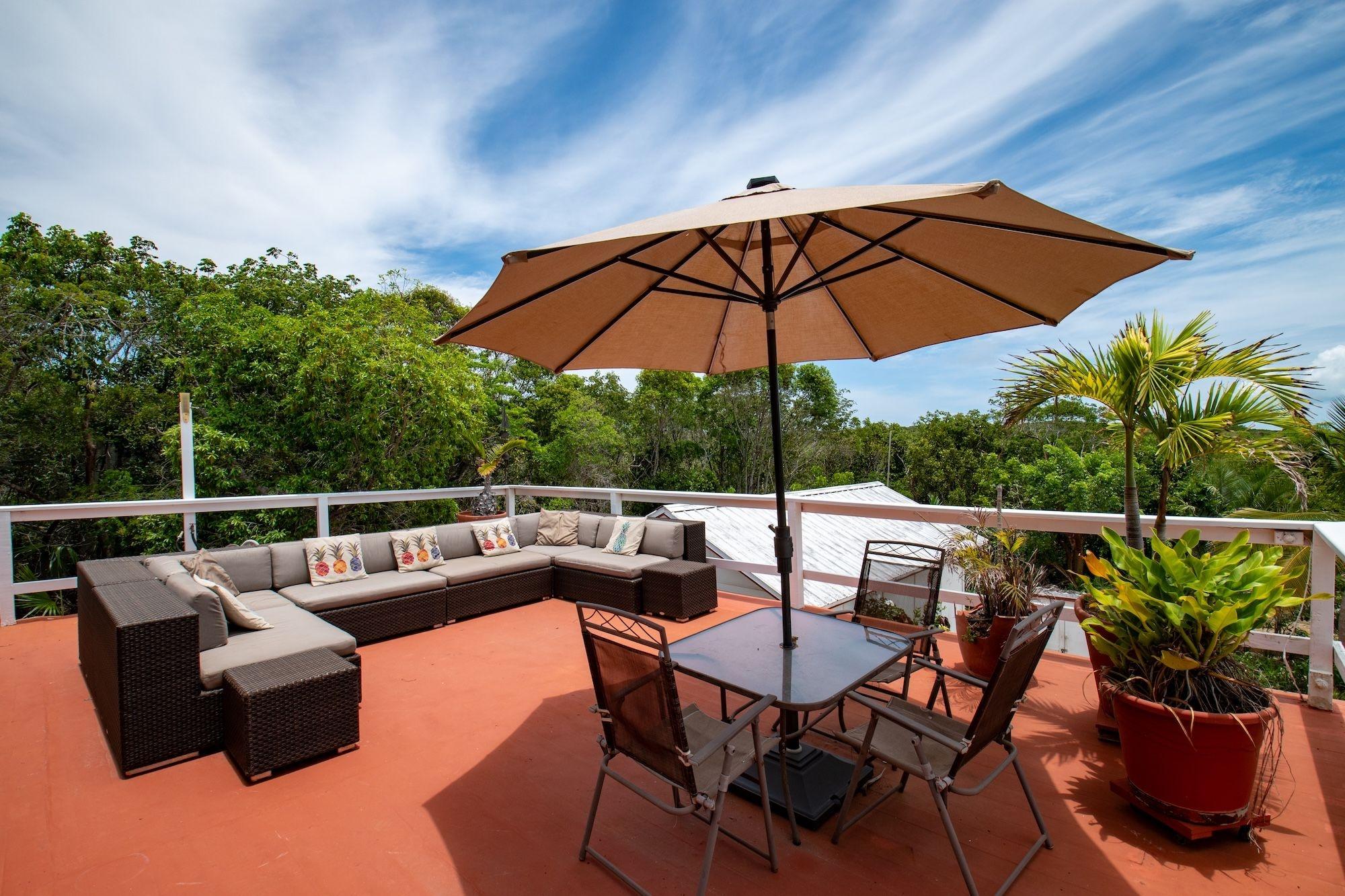 /listing-single-family-home-in-gregory-town-76919.html from Coldwell Banker Bahamas Real Estate