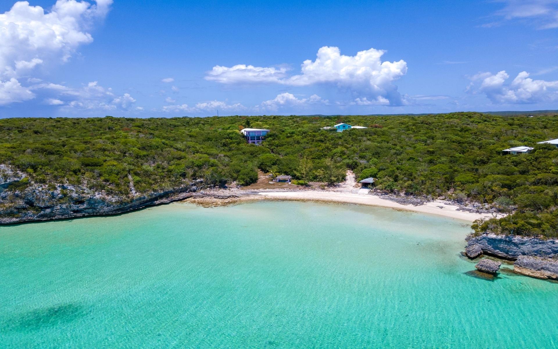 /listing-single-family-home-in-bains-76921.html from Coldwell Banker Bahamas Real Estate
