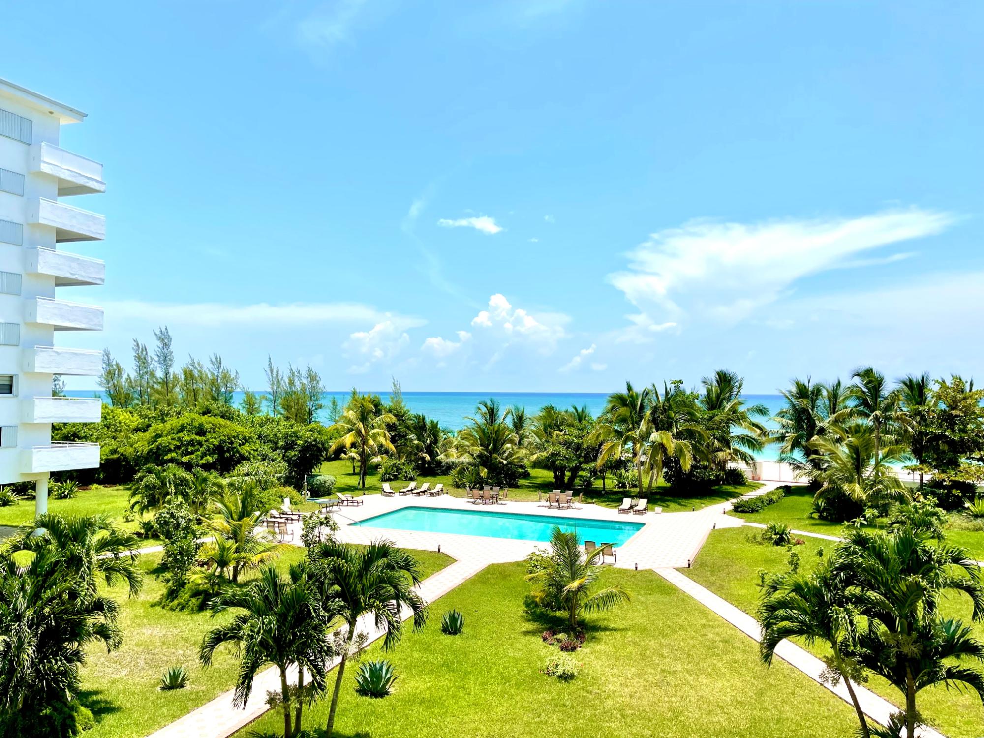 /listing-condo-in-lucaya-77103.html from Coldwell Banker Bahamas Real Estate