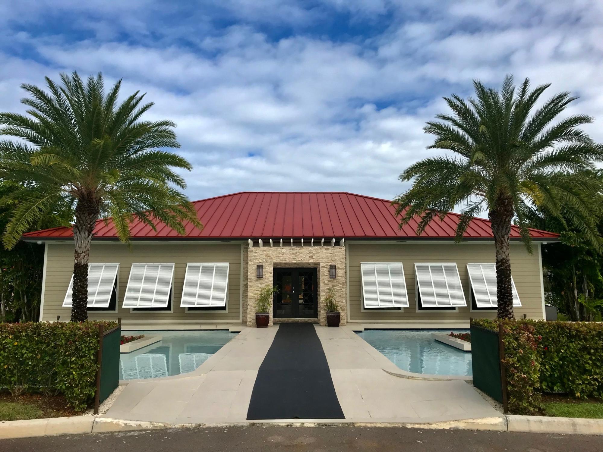 /listing-condo-in-venetian-west-77173.html from Coldwell Banker Bahamas Real Estate