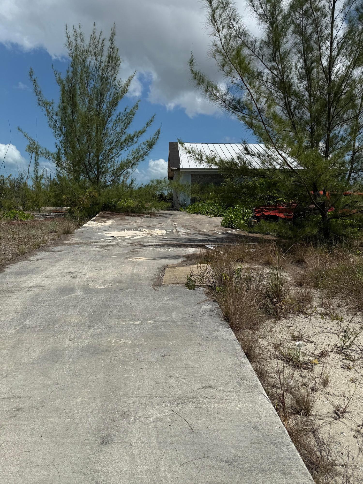 /listing-single-family-home-in-other-grand-bahama-freeport-77288.html from Coldwell Banker Bahamas Real Estate