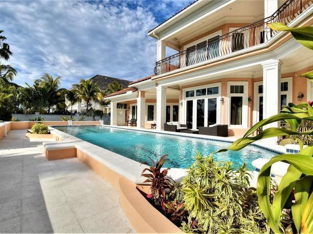 /listing-single-family-home-in-paradise-island-77306.html from Coldwell Banker Bahamas Real Estate