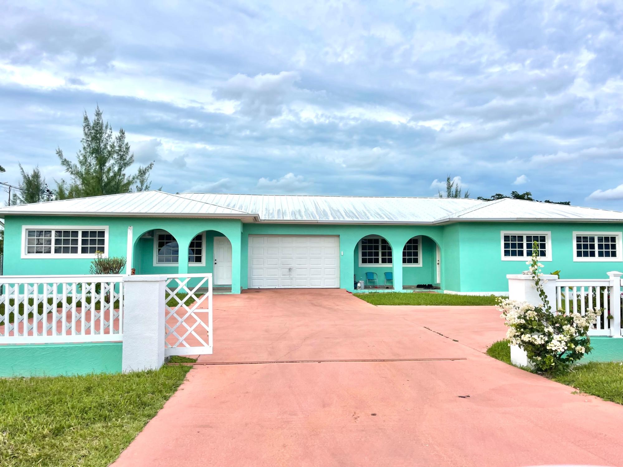 /listing-half-duplex-in-lincoln-green-77402.html from Coldwell Banker Bahamas Real Estate