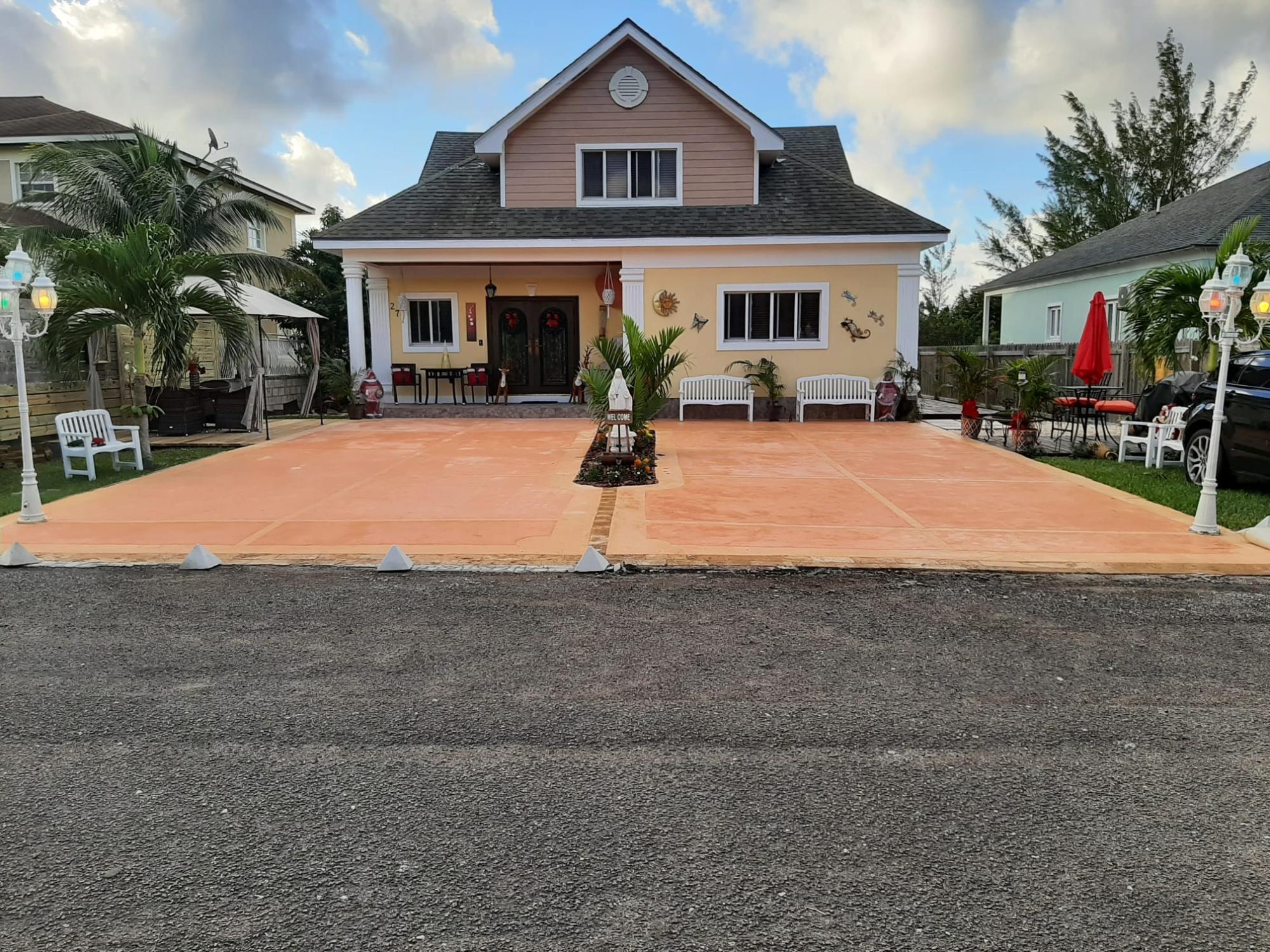 /listing-single-family-home-in-west-bay-street-77698.html from Coldwell Banker Bahamas Real Estate