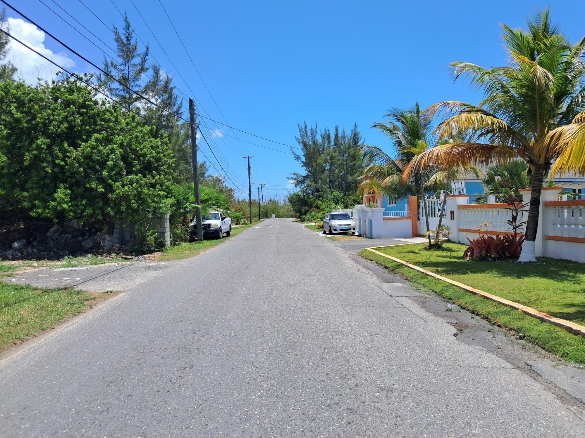 /listing-single-family-home-in-west-bay-street-78099.html from Coldwell Banker Bahamas Real Estate