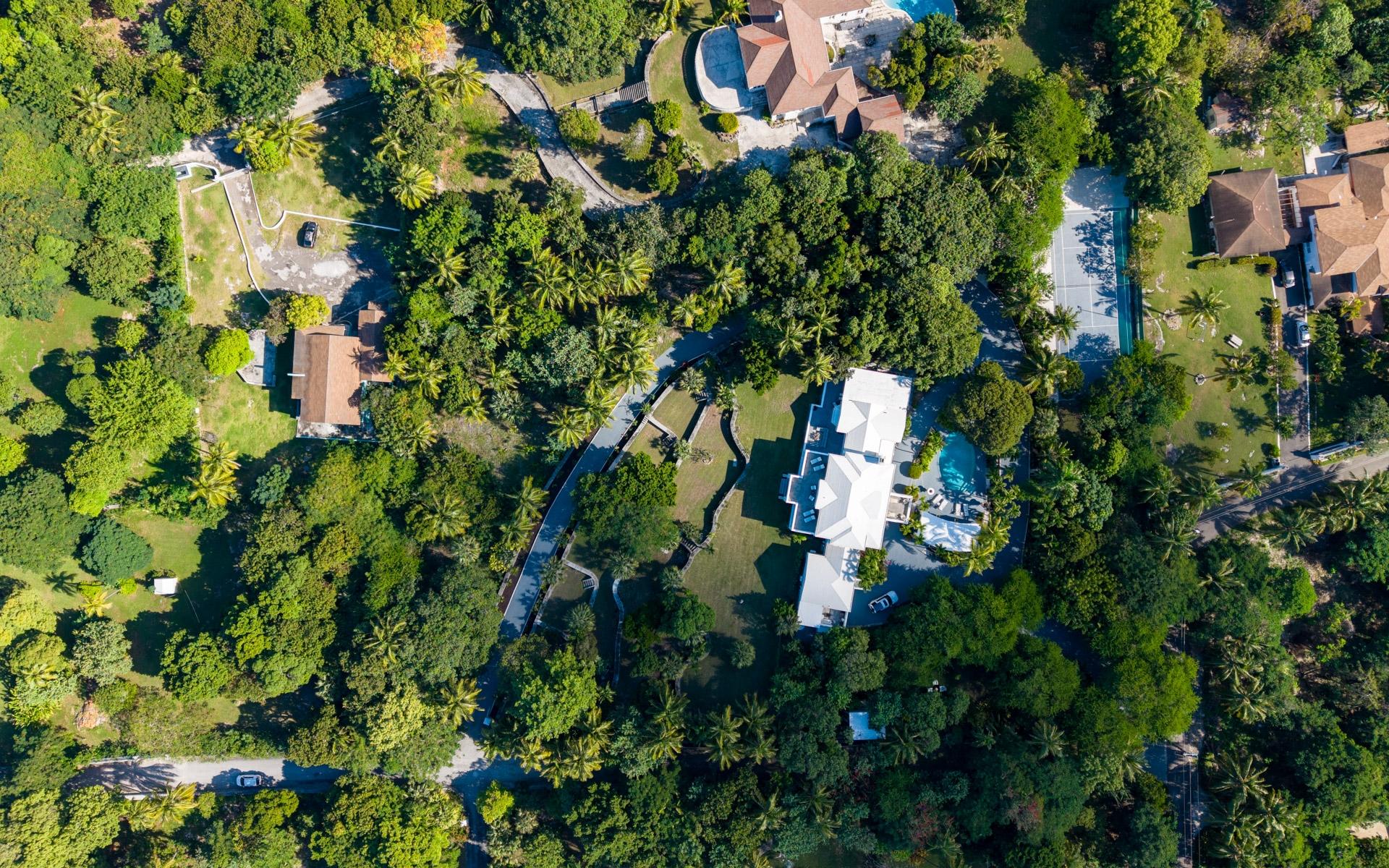 /listing-single-family-home-in-eastern-road-78345.html from Coldwell Banker Bahamas Real Estate