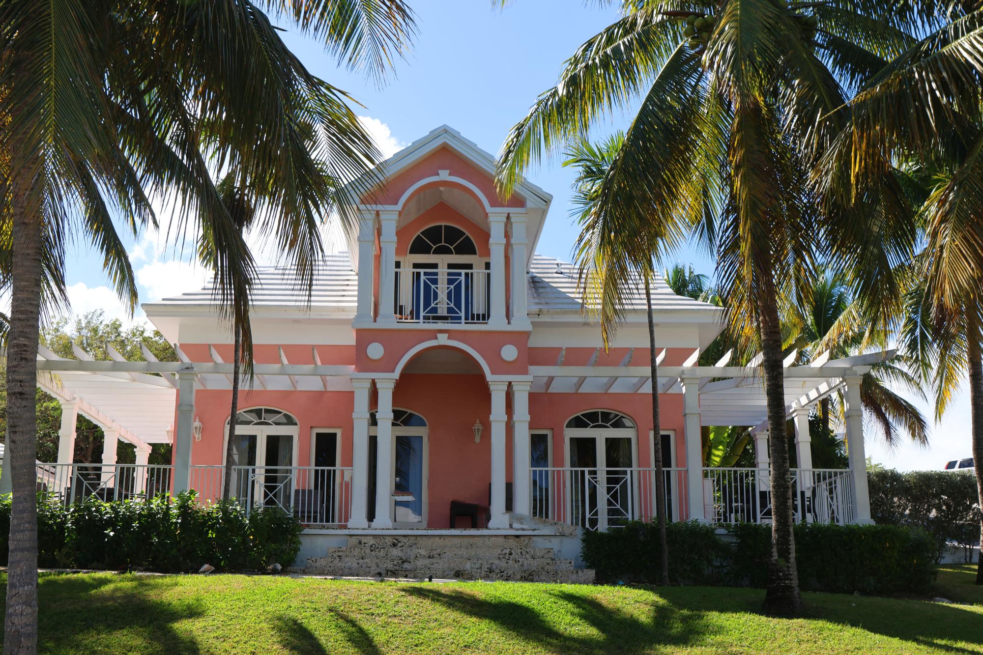 /listing-single-family-home-in-michaelson-78333.html from Coldwell Banker Bahamas Real Estate