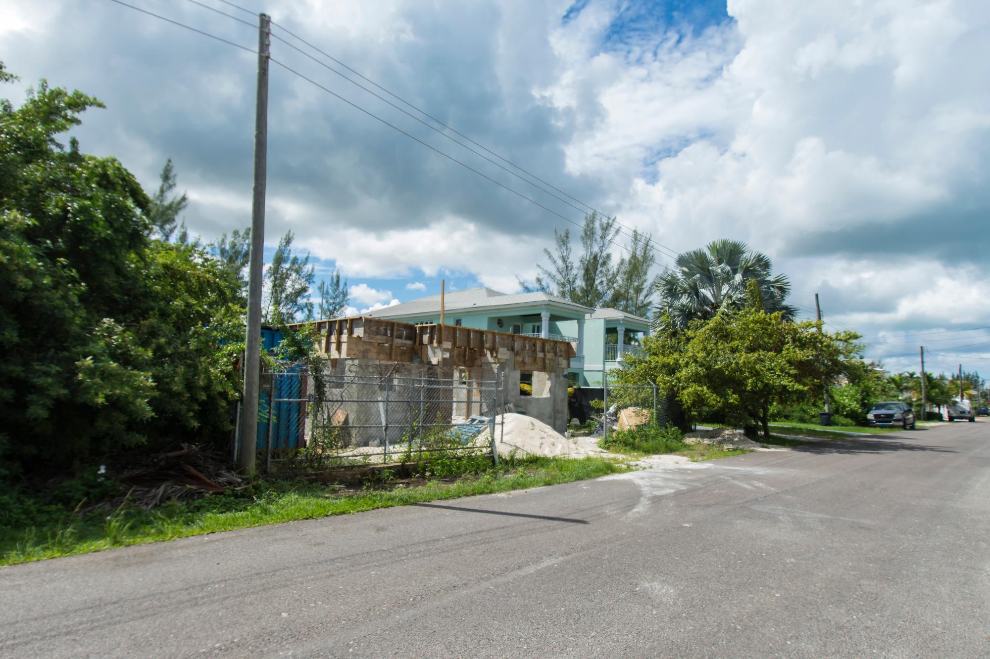 /listing-triplex-in-west-bay-street-78371.html from Coldwell Banker Bahamas Real Estate