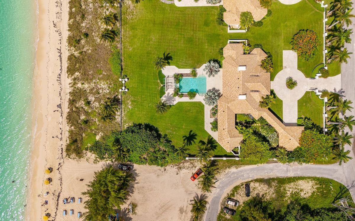 /listing-single-family-home-in-fortune-bay-78400.html from Coldwell Banker Bahamas Real Estate