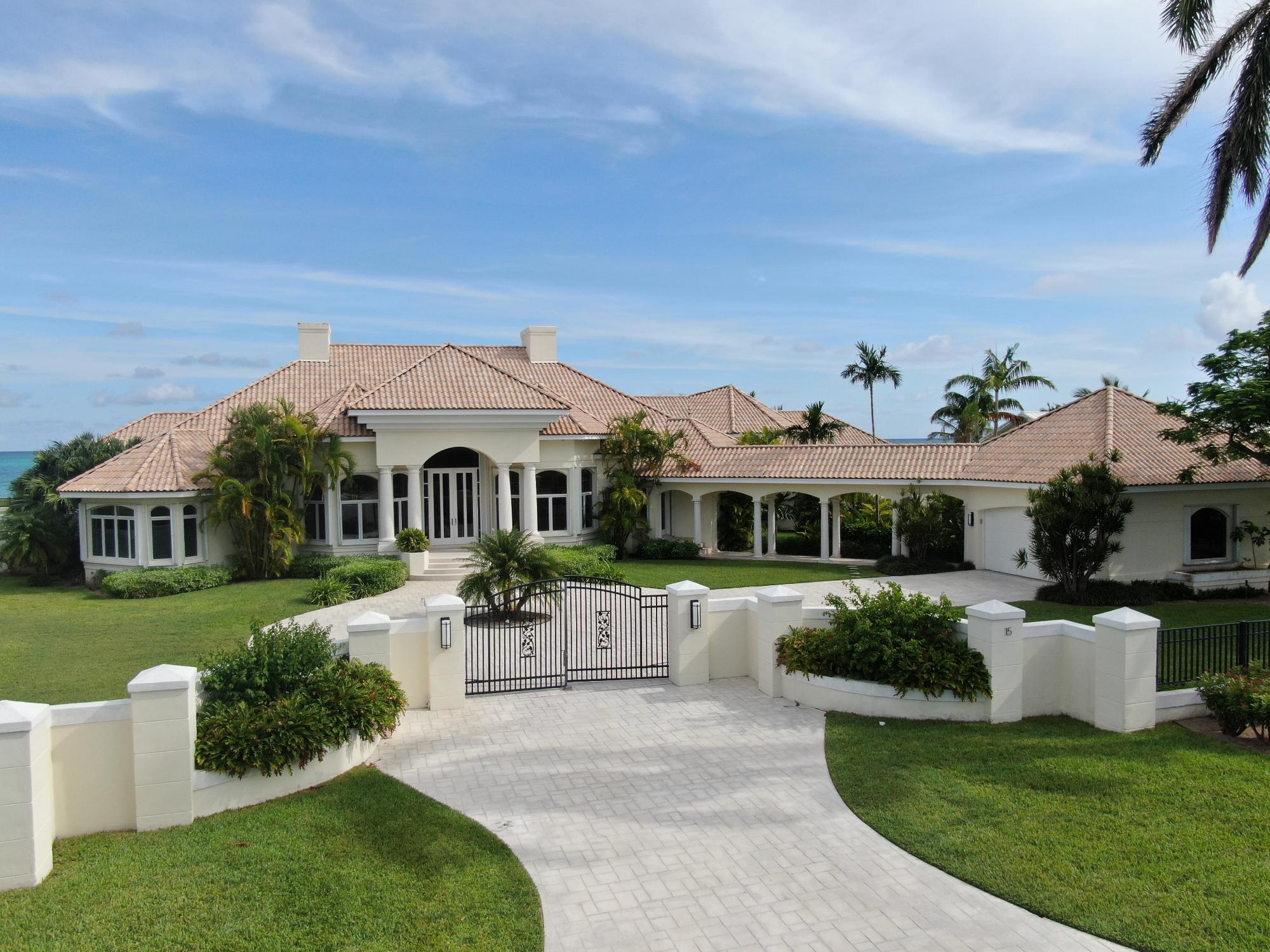 /listing-single-family-home-in-fortune-bay-78420.html from Coldwell Banker Bahamas Real Estate