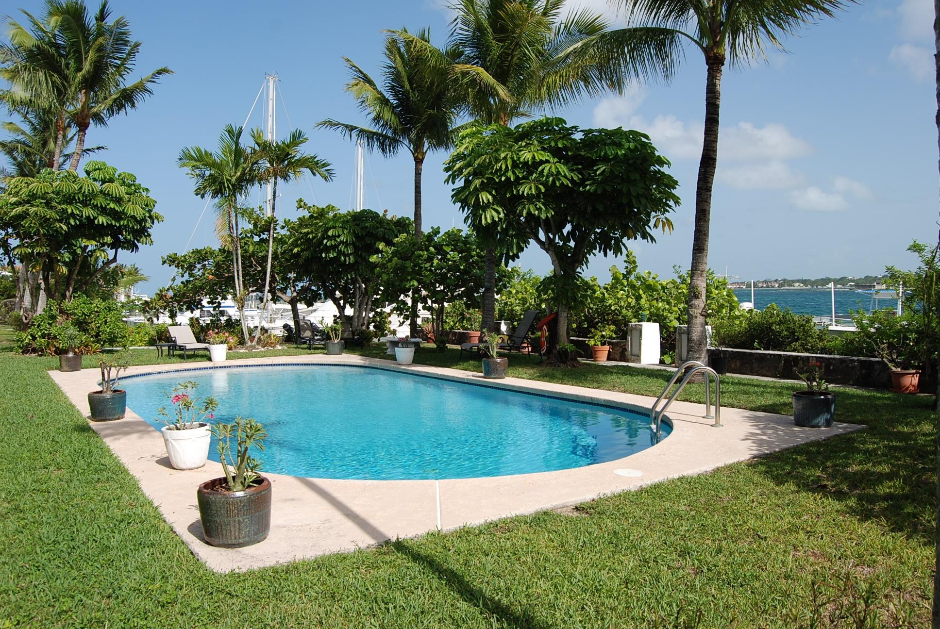 /listing-condo-in-paradise-island-78448.html from Coldwell Banker Bahamas Real Estate