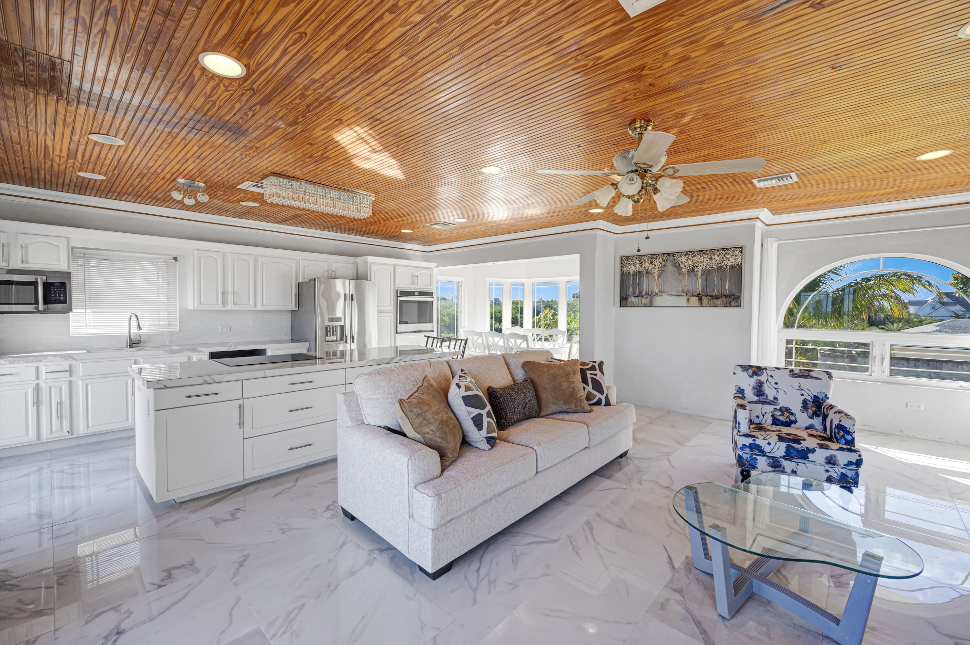 /listing-half-duplex-in-westridge-78446.html from Coldwell Banker Bahamas Real Estate