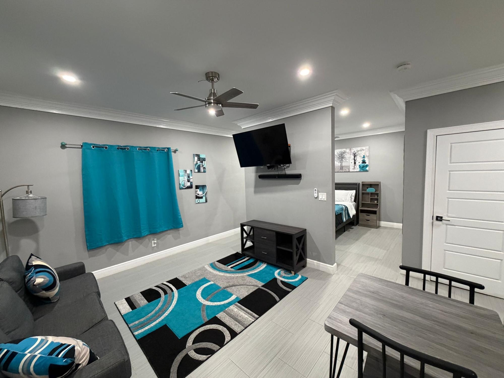 /listing-single-family-home-in-lincoln-green-78521.html from Coldwell Banker Bahamas Real Estate