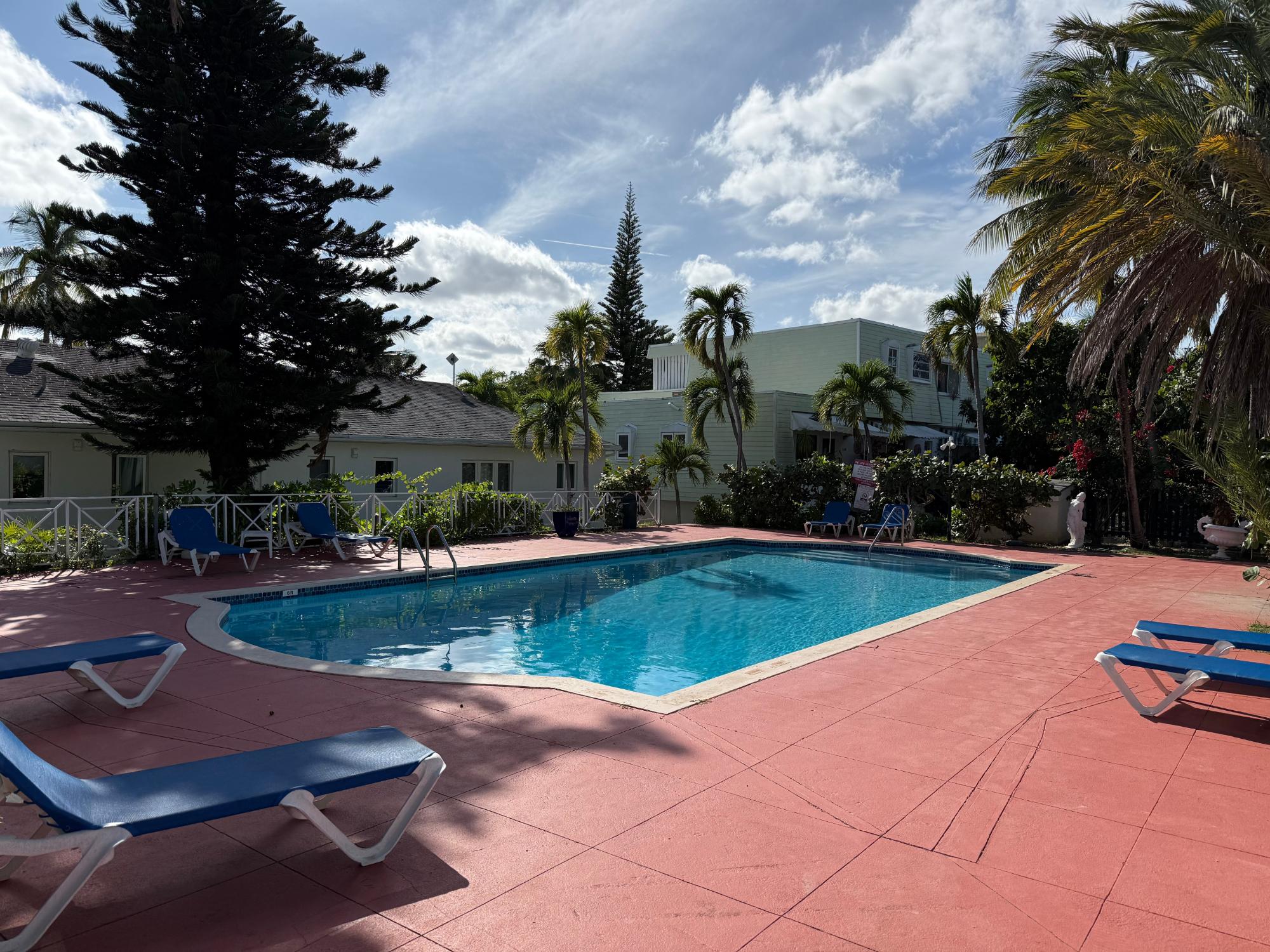 /listing-condo-in-paradise-island-78563.html from Coldwell Banker Bahamas Real Estate