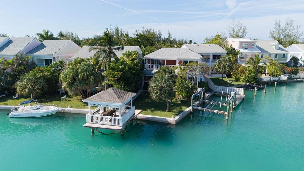 /listing-condo-in-west-bay-street-78587.html from Coldwell Banker Bahamas Real Estate