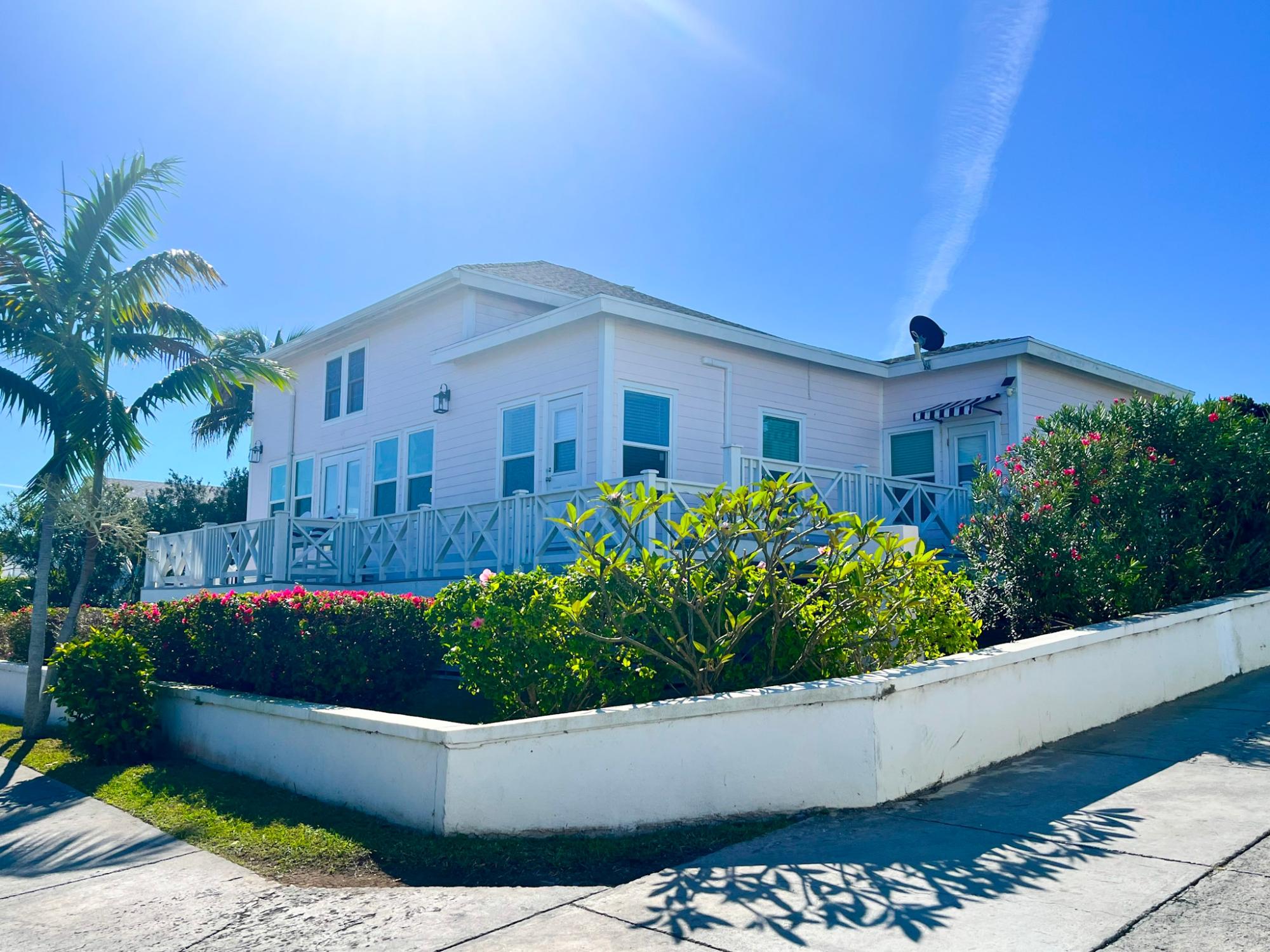 /listing-single-family-home-in-green-turtle-cay-78930.html from Coldwell Banker Bahamas Real Estate