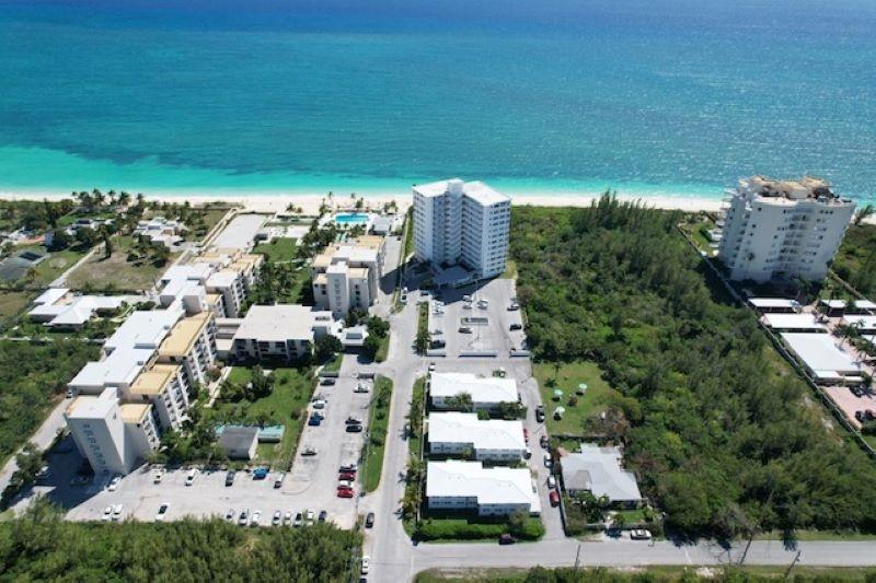 /listing-condo-in-lucaya-79252.html from Coldwell Banker Bahamas Real Estate
