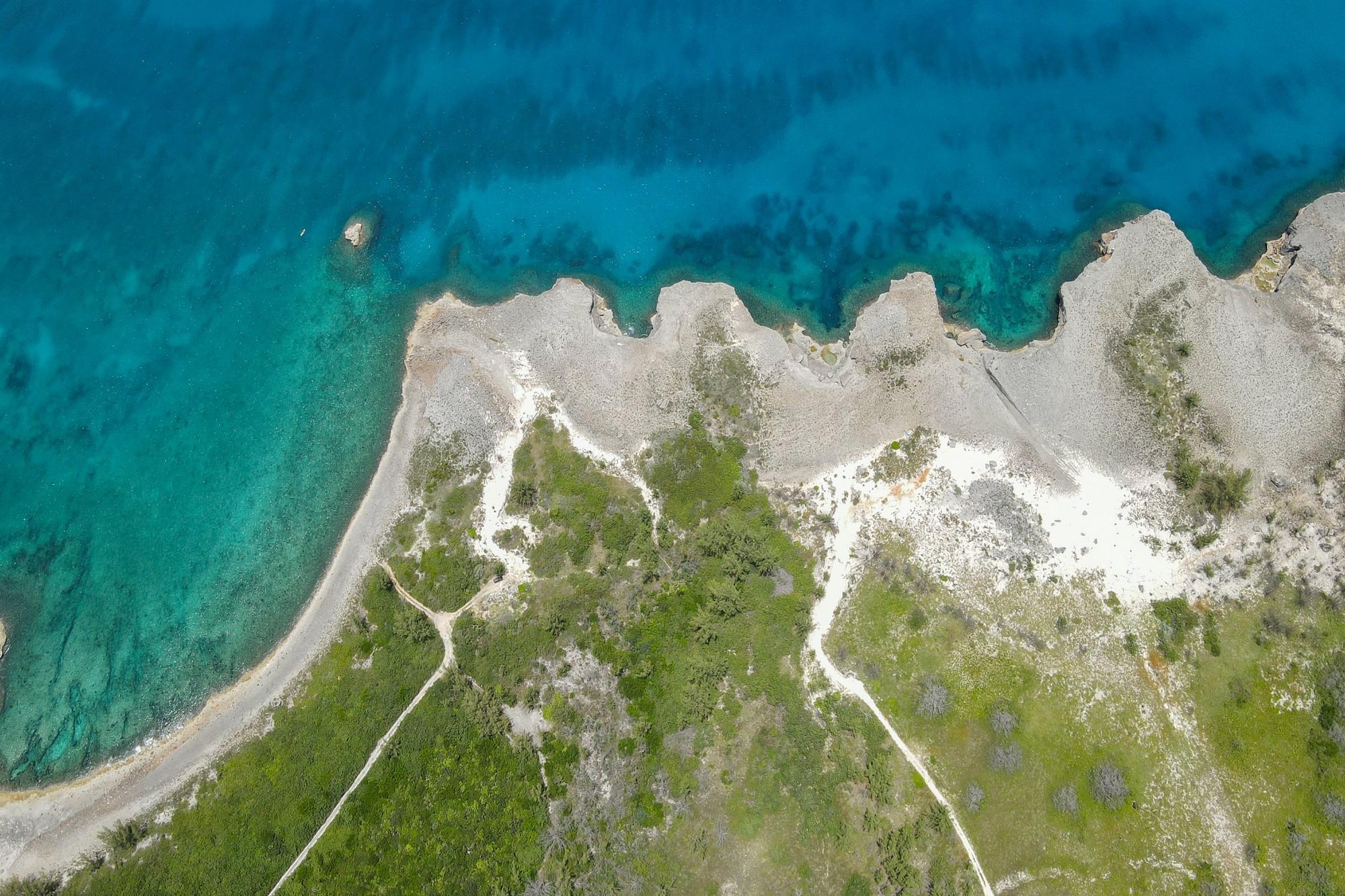/listing-lots-acreage-in-rainbow-bay-79327.html from Coldwell Banker Bahamas Real Estate