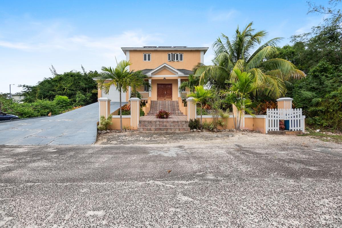 /listing-single-family-home-in-west-bay-street-79451.html from Coldwell Banker Bahamas Real Estate