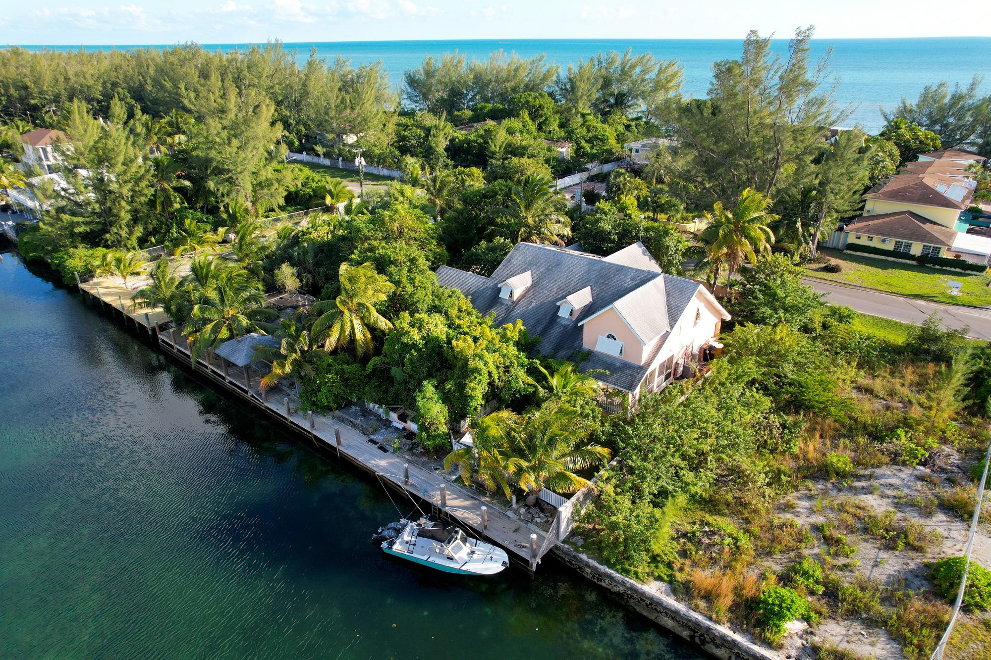 /listing-single-family-home-in-coral-harbour-79473.html from Coldwell Banker Bahamas Real Estate