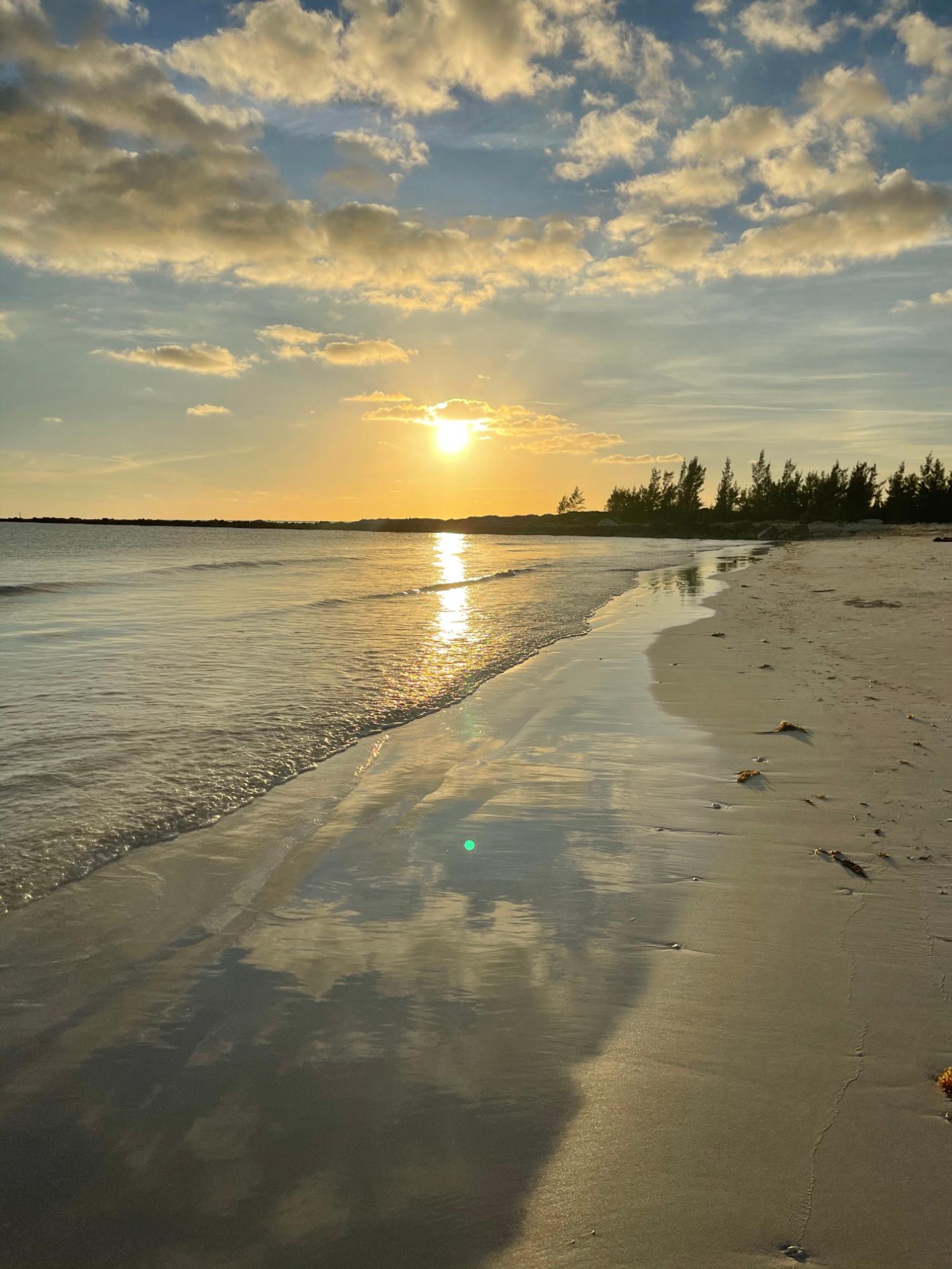 /listing-lots-acreage-in-bahama-terrace-yacht-country-club-79657.html from Coldwell Banker Bahamas Real Estate