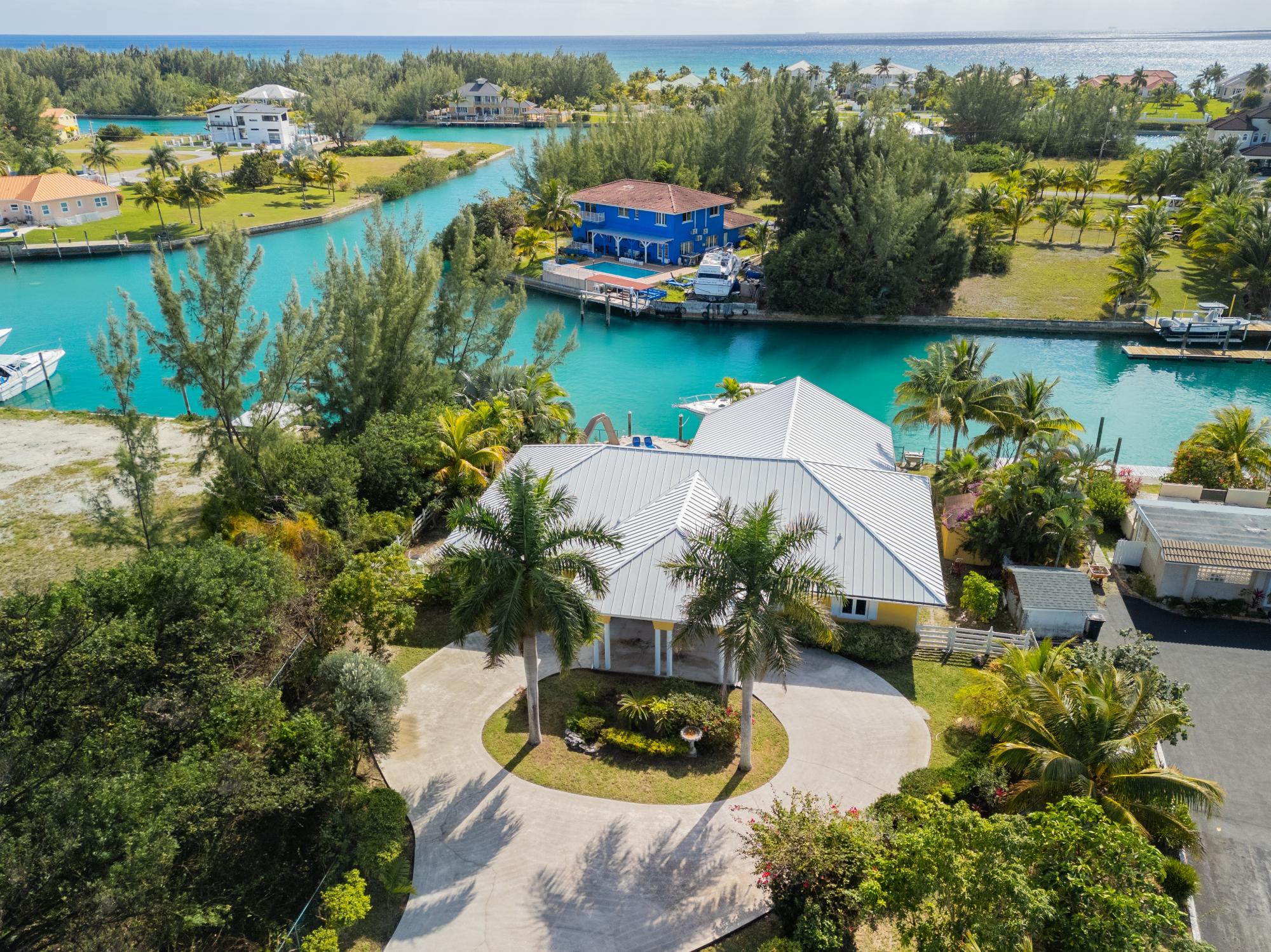 /listing-single-family-home-in-bahamia-79690.html from Coldwell Banker Bahamas Real Estate