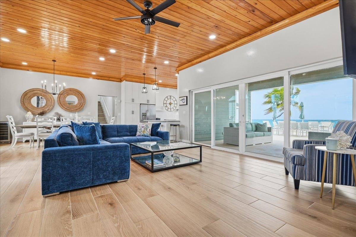 /listing-single-family-home-in-farmers-hill-80003.html from Coldwell Banker Bahamas Real Estate