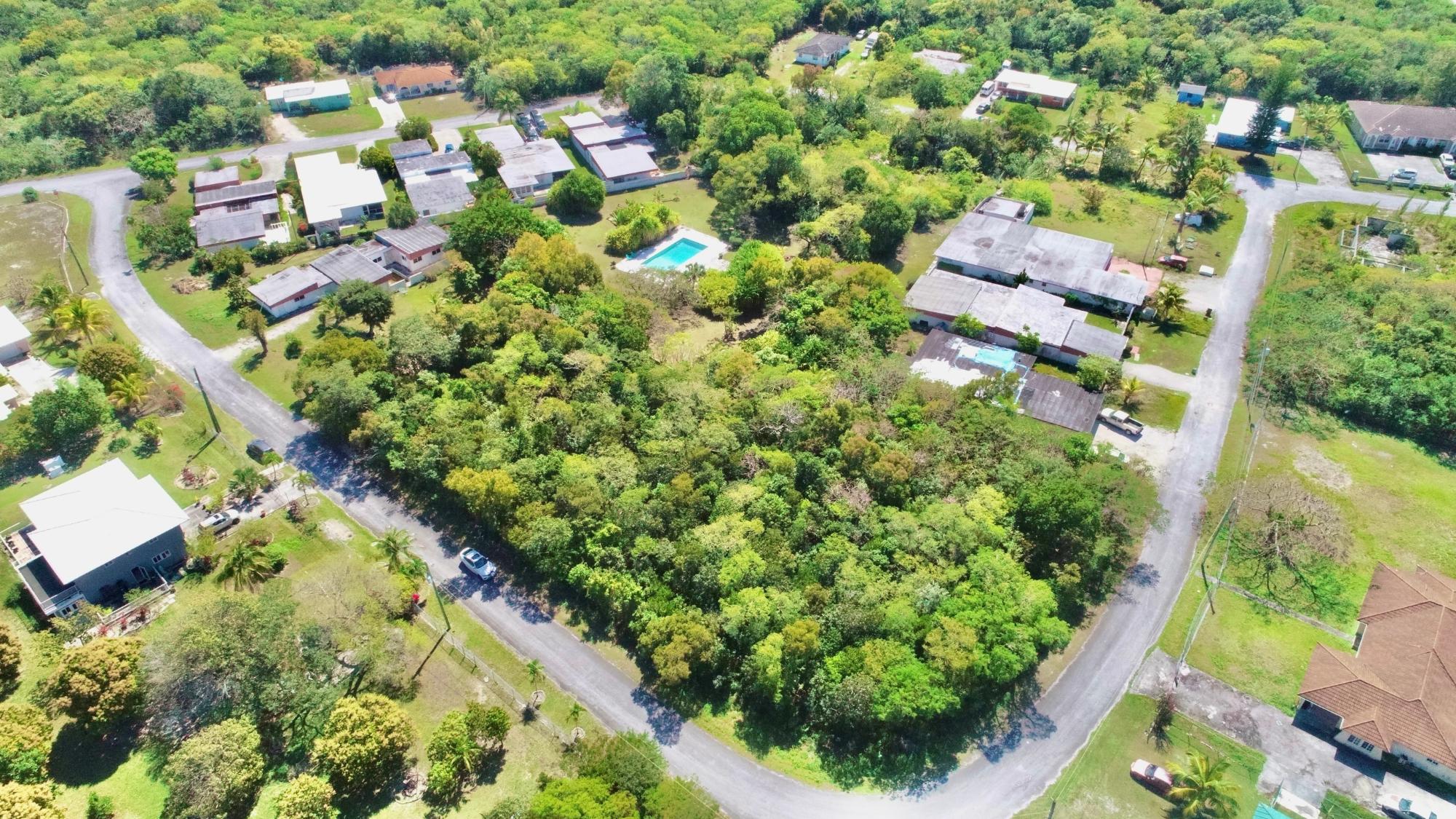 /listing-single-family-home-in-bahama-terrace-79958.html from Coldwell Banker Bahamas Real Estate