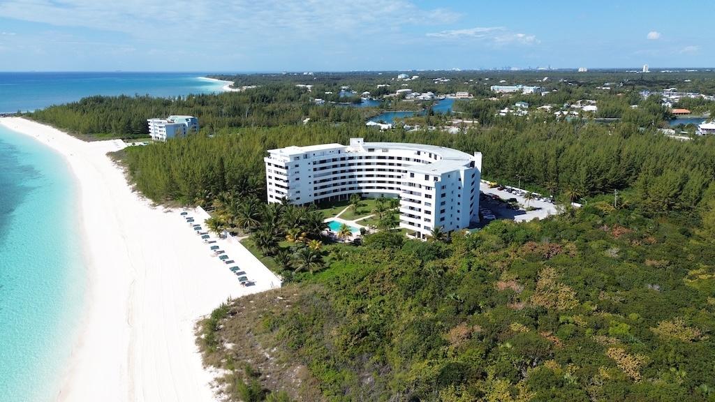 /listing-condo-in-lucaya-80057.html from Coldwell Banker Bahamas Real Estate