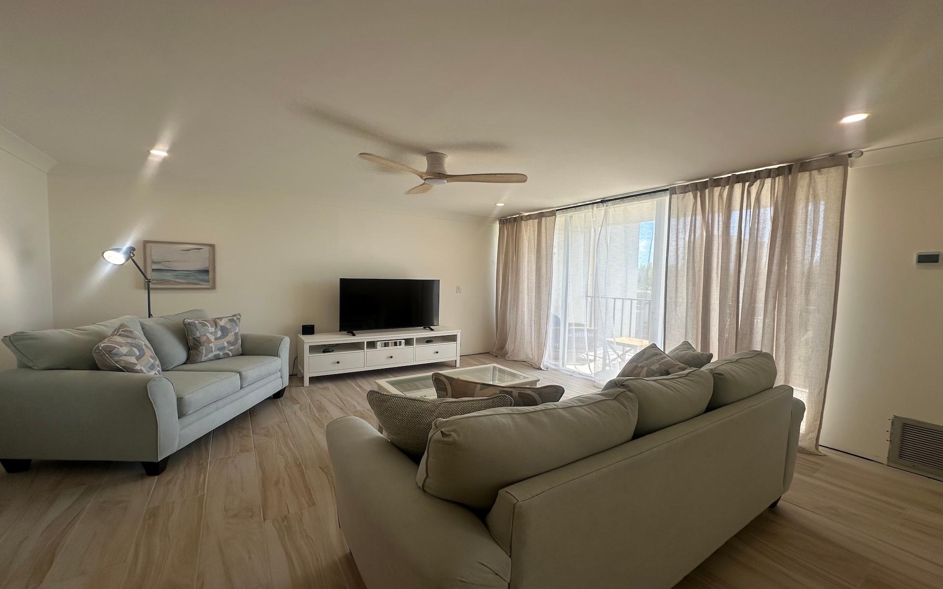 /listing-condo-in-lucaya-80067.html from Coldwell Banker Bahamas Real Estate