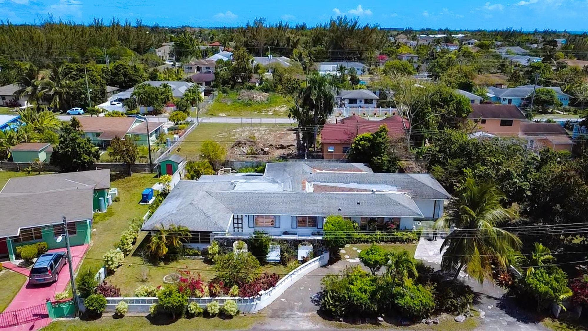 /listing-single-family-home-in-sea-breeze-80324.html from Coldwell Banker Bahamas Real Estate