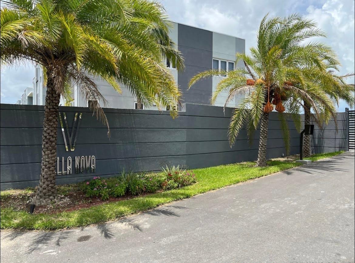 /listing-condo-in-west-bay-street-80406.html from Coldwell Banker Bahamas Real Estate