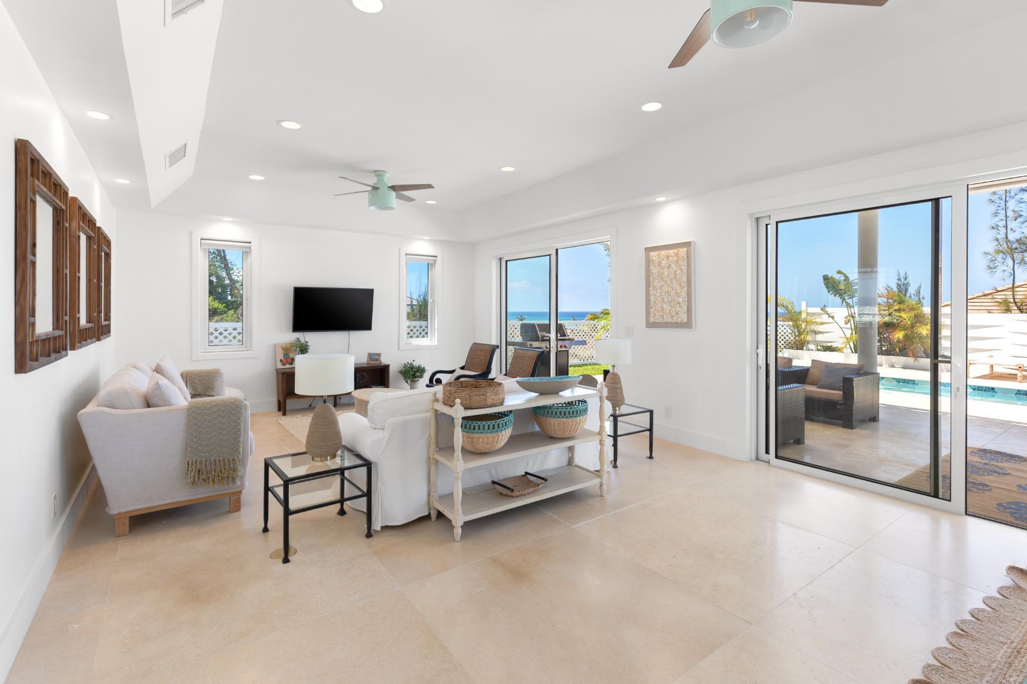 /listing-single-family-home-in-west-bay-street-80543.html from Coldwell Banker Bahamas Real Estate