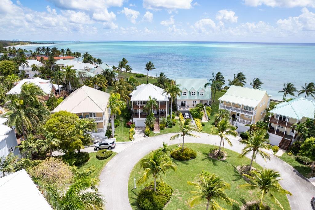 /listing-single-family-home-in-fortune-beach-80612.html from Coldwell Banker Bahamas Real Estate