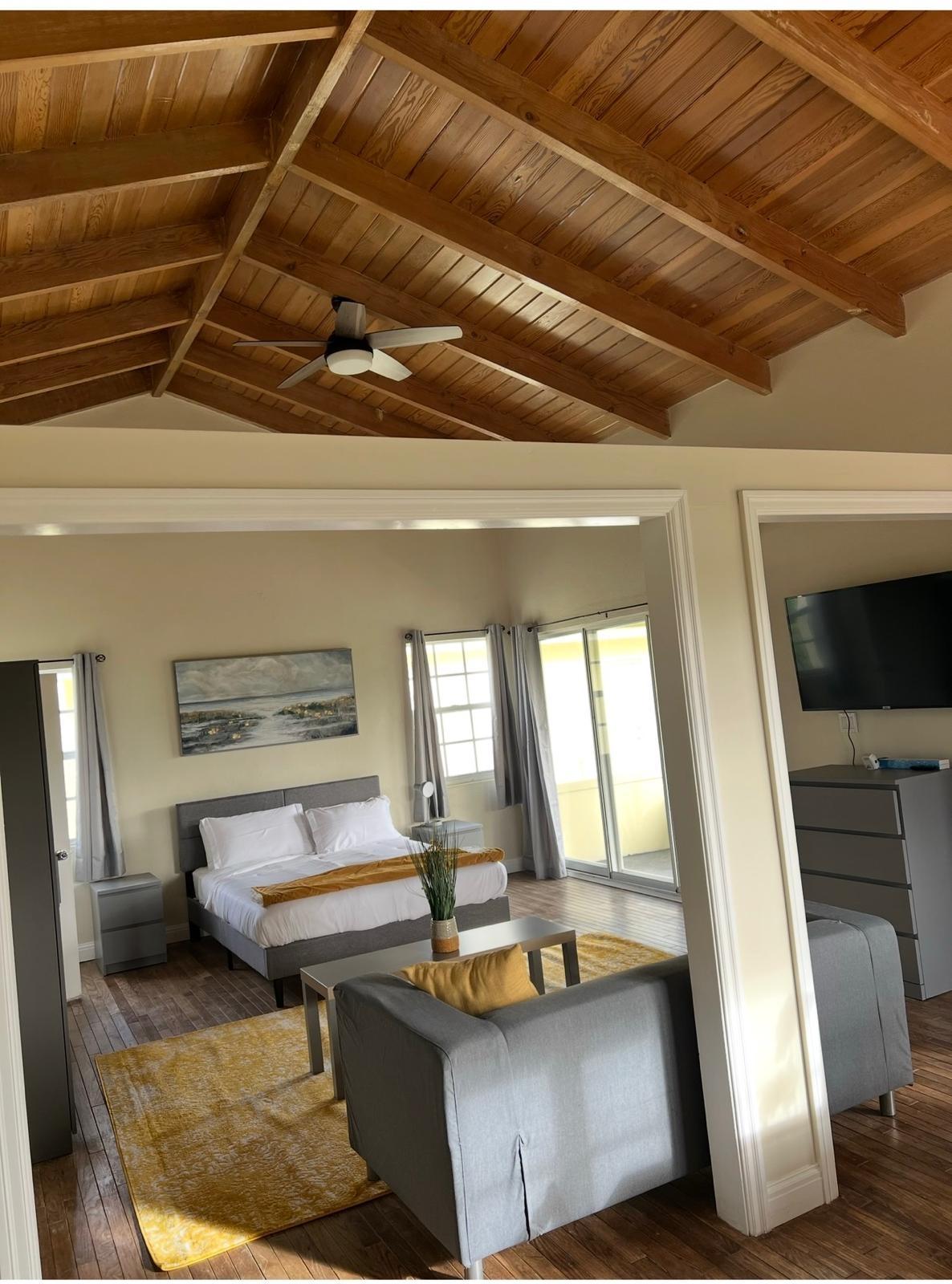 /listing-condo-in-south-ocean-80626.html from Coldwell Banker Bahamas Real Estate