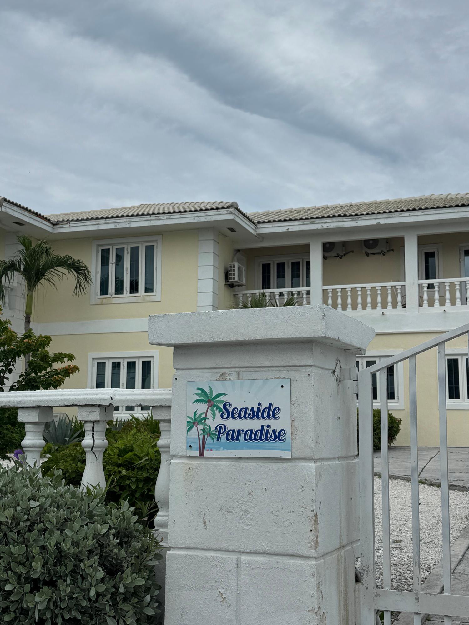 /listing-half-duplex-in-yamacraw-80773.html from Coldwell Banker Bahamas Real Estate