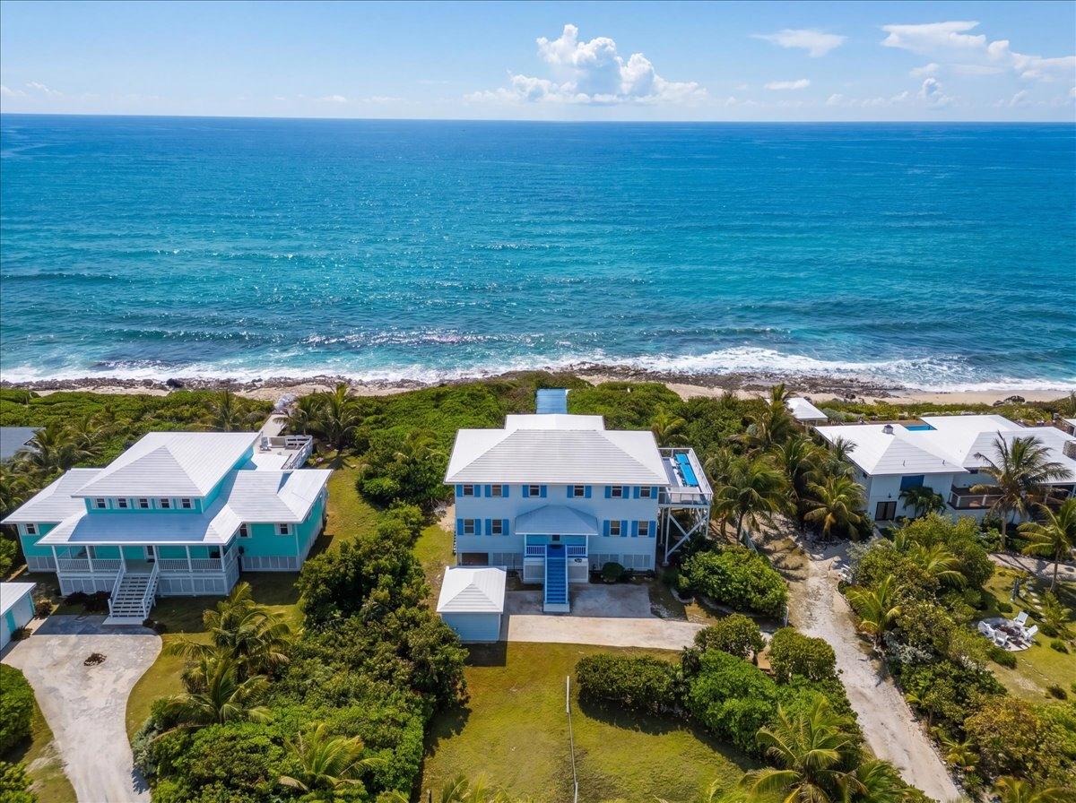 /listing-single-family-home-in-elbow-cay-hope-town-80711.html from Coldwell Banker Bahamas Real Estate