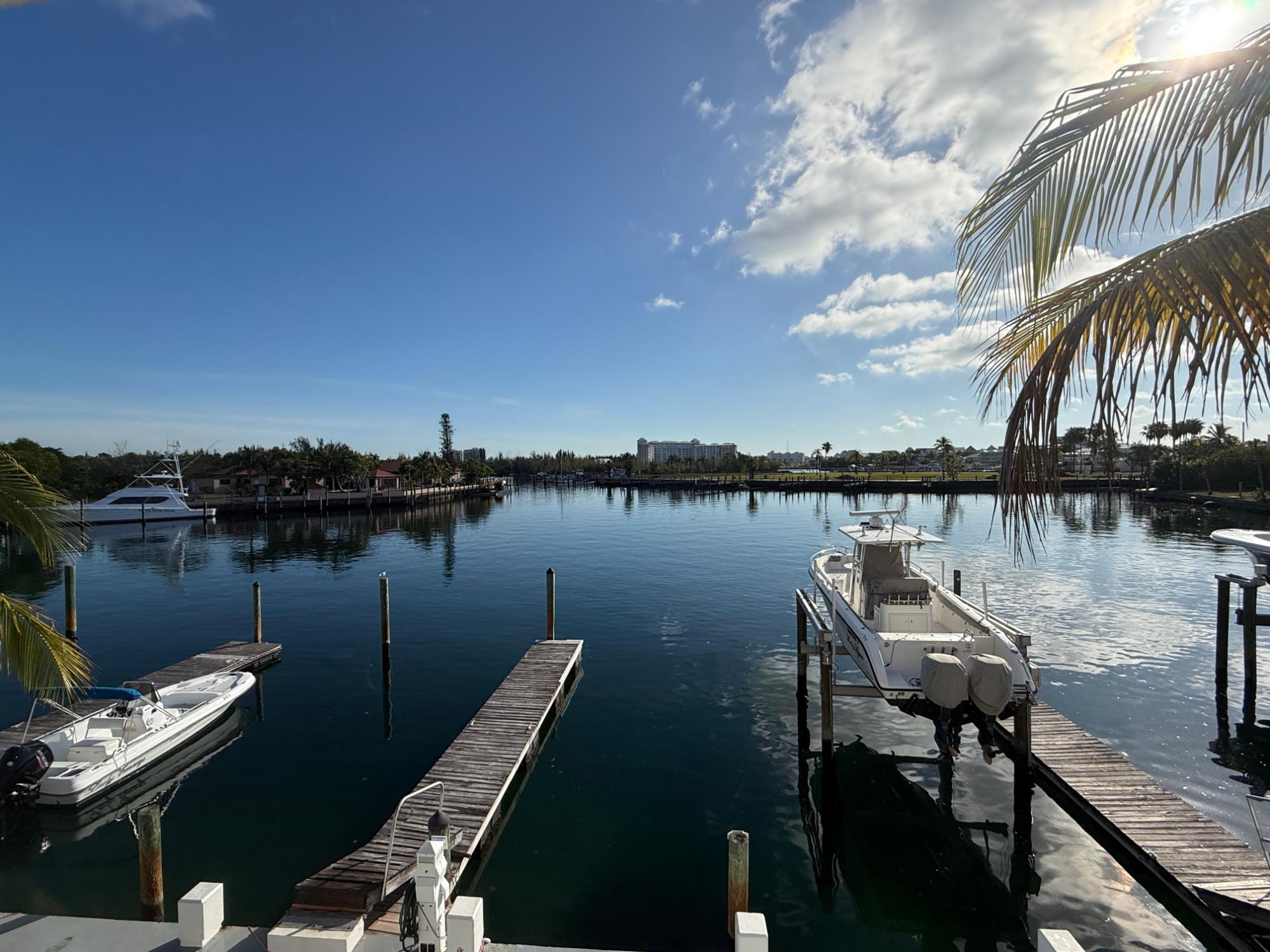 /listing-condo-in-lucaya-80825.html from Coldwell Banker Bahamas Real Estate