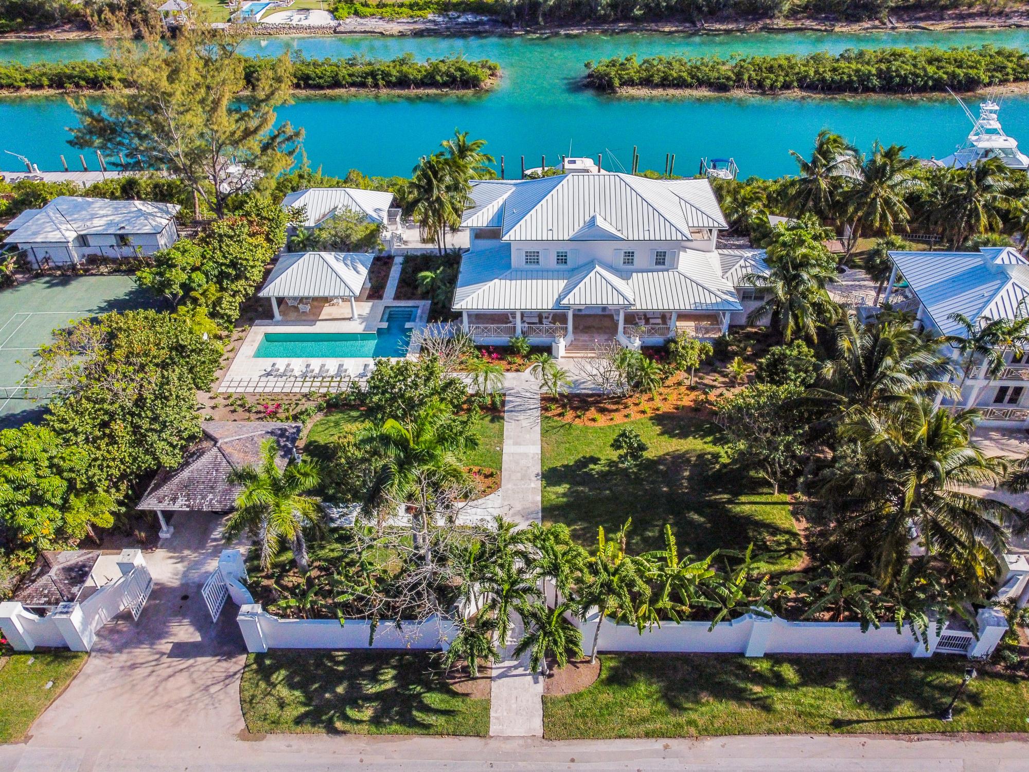 /listing-single-family-home-in-old-fort-bay-80905.html from Coldwell Banker Bahamas Real Estate